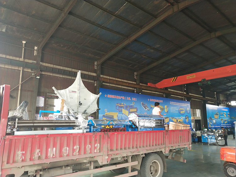 河南礦山集團訂購螺旋風管設備全套